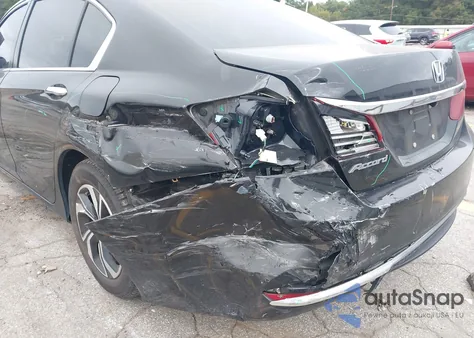 2016 Honda Accord Lx z USA, uszkodzony, nr VIN 1HGCR2F30GA247864